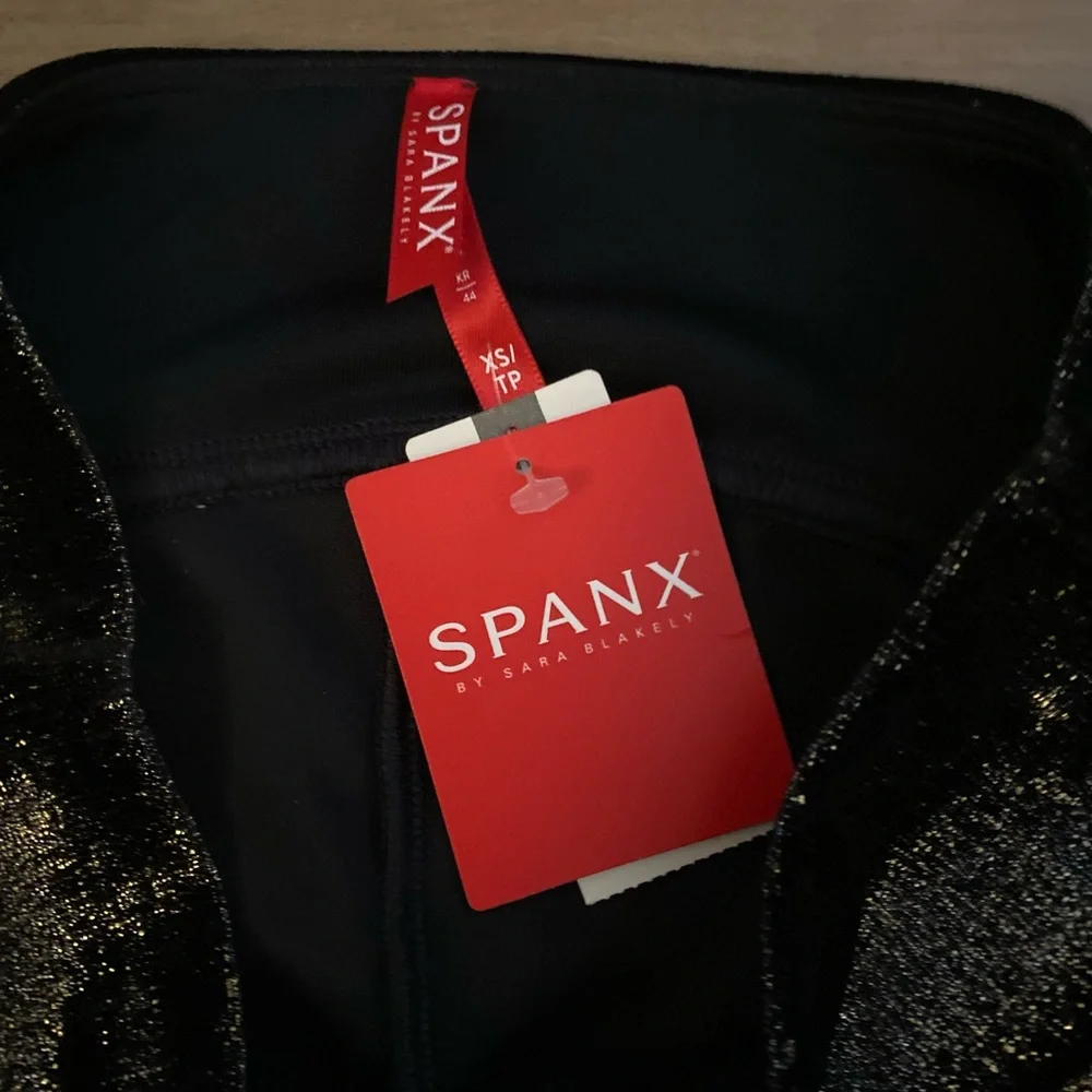 SPANX Black Leggings - Picture 6 of 7